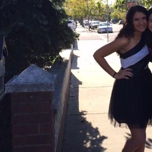 womens juniors size 5 party dress black and white